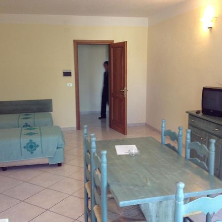 Residence Marina Palace Orosei Bagian luar foto