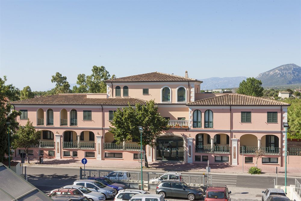 Residence Marina Palace Orosei Bagian luar foto